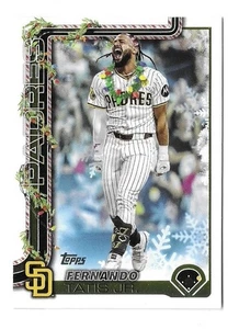 2025 Topps Holiday - Lights Necklace Short Print - #H170b Fernando Tatis Jr. - Bild 1 von 2
