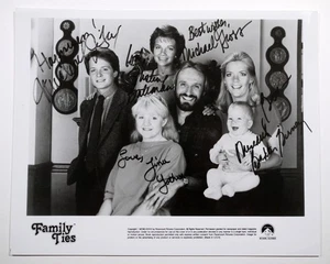 Family Ties TV show 8x10 RP photo signed / autographed by cast - Michael J. Fox - Picture 1 of 2