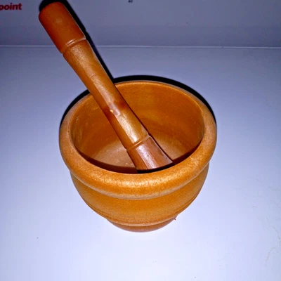 Pestal and Mortar Set - Image 1 of 3