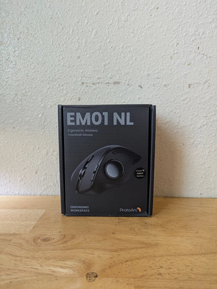 ProtoArc EM01 NL Ergonomic Wireless Trackball Mouse - Image 1 of 4