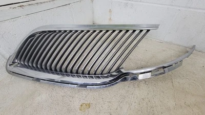 2013 - 2016 LINCOLN MKT OEM GRAY CHROME FRONT UPPER LEFT DRIVER GRILLE GRILL - Image 1 of 4