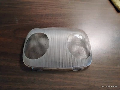 Cubierta de lente de luz domo Ford Crown Victoria 95-02 OEM F17B-13783-AB Foto 1 de 4