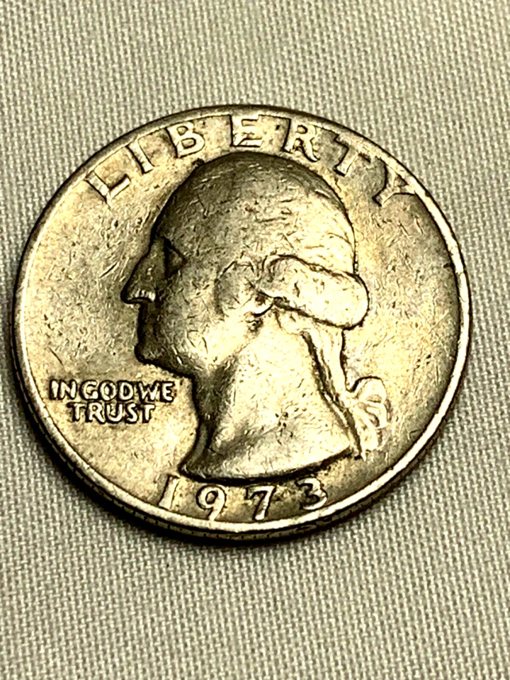 RARE 1973 WASHINGTON LIBERTY QUARTER 25 CENT COIN "NO MINT MARK/PHILADELPHIA". - Image 1 of 4
