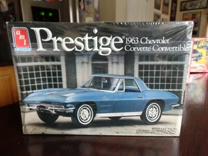 1963 CHEVY CORVETTE CONVERTIBLE PRESTIGE SERIES 1/25 AMT/ERTL SEALED KIT - Picture 1 of 6