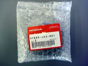 Genuine Honda Regulator Rectifier 31600-ZE2-861 forGX160,GX200,GX240,GX270,GX340 - Picture 1 of 9