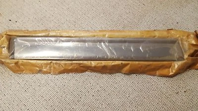 85-88 Oldsmobile Calais RH Exterior Stainless Lower Molding 20499362 - Image 1 of 3