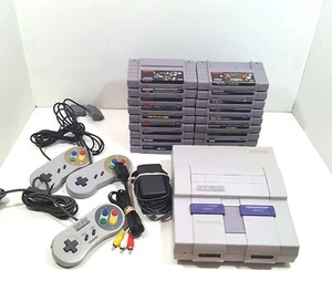 Nintendo SNES Home Console SNS-001 Bundle AV Power Cords 3 Controllers 18 Games - Picture 1 of 9
