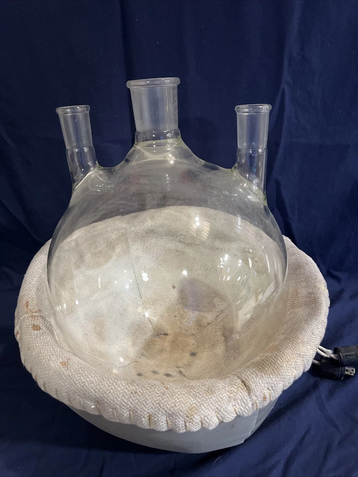 Frasco de ebullición 2000 ml fondo redondo 3 mástiles 45/50 con calentador de vidrio Foto 1 de 4