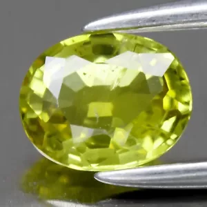 💎 0.43ct 5x4mm Oval Natural Yellowish Green Chrysoberyl - Madagascar Gemstone - Picture 1 of 4