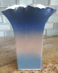 Art Pottery Vase, signed by the Artist-Evelyn Lamers - Picture 1 of 4