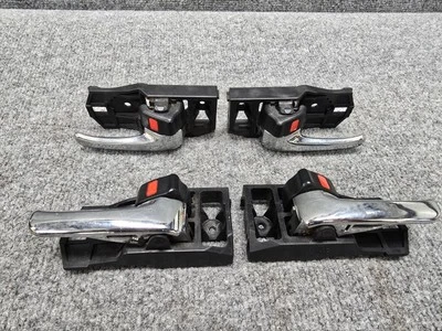 Juego de 4 manijas de puerta interiores delanteras y traseras OEM LEXUS IS300 2001-2005 Foto 1 de 4