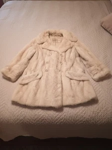 Vintage Fur Coat Woman's Blonde Mink D.W. SENNE FURS INC. CHICAGO IL. - Picture 1 of 17