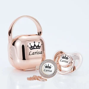 Personalisierter Schnullerclip Baby Schnuller beliebiger Name Mädchen Junge Geburtstag Weihnachtsgeschenk - Bild 1 von 22