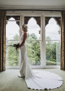 Made With Love Wedding Dress - Picture 1 of 17