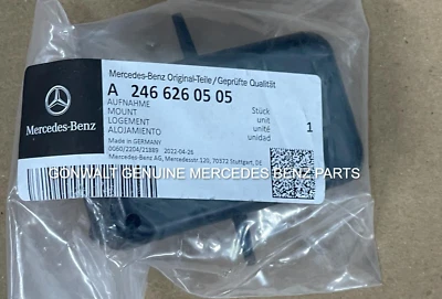 Soporte transversal suspensión MB CLA45 AMG CLA250 GLA250 2014-2020 2466260505 Foto 1 de 3