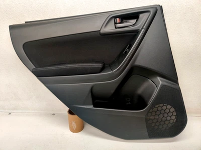 2014-2015 SUBARU FORESTER REAR LEFT SIDE INTERIOR DOOR TRIM PANEL, OEM LOT3604 Foto 1 de 4