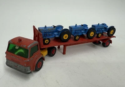 Matchbox King Size K20 Ford Farm Tractor Transporter - Image 1 of 4