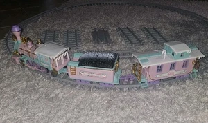 Vintage Enesco Precious Moments Sugar Town Holiday Express Train Set - Picture 1 of 6