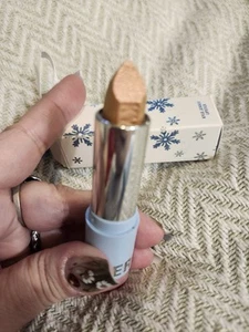 NEW Kylie Jenner lipstick SNOW CUTE sparkling Shimmer FULL SIZE - Picture 1 of 3