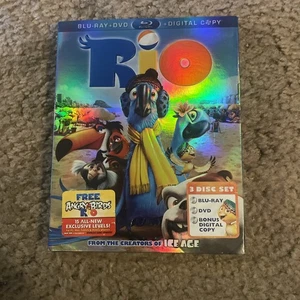 Rio (Blu-ray/DVD, 2011, 3-Disc Set) W/Slipcover Like New! - Imagen 1 de 2