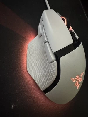Razer - Basilisk V3 Optical Gaming Mouse with Chroma RBG Lighting - Wired - W... - Image 1 of 4