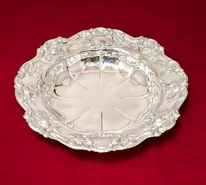 Plato de caramelo/tuerca de plata de ley, 7-1/2"" de diámetro por 1-1/2"" de alto - Imagen 1 de 8