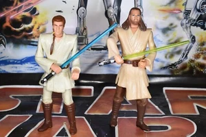 FIGURA DE STAR WARS QUI GON Y OBI WAN EPISODIO 1 3,75 PULGADAS REF D5820 - Imagen 1 de 2