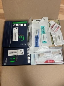 Lot of 108 Mixed phone cases for iPhone, Samsung, etc all manifest - Picture 1 of 5
