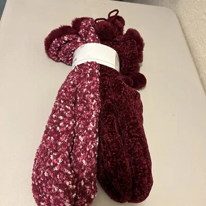 Jane And Bleeker Slipper Socks 2 Pairs Shoe Size-4-10 Maroon Super Soft NEW - Picture 1 of 5