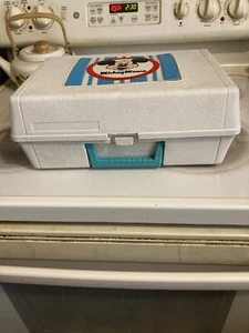 General Electric Mickey Mouse Suitcase Record Player Turntable Hi Kids! RP 3122B - Picture 1 of 3