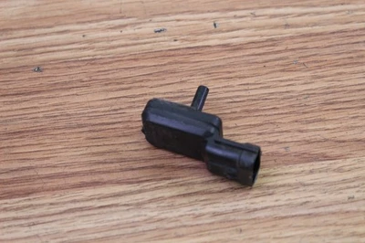 Yamaha YZF R6 2004 sensor de presión de aire Foto 1 de 4