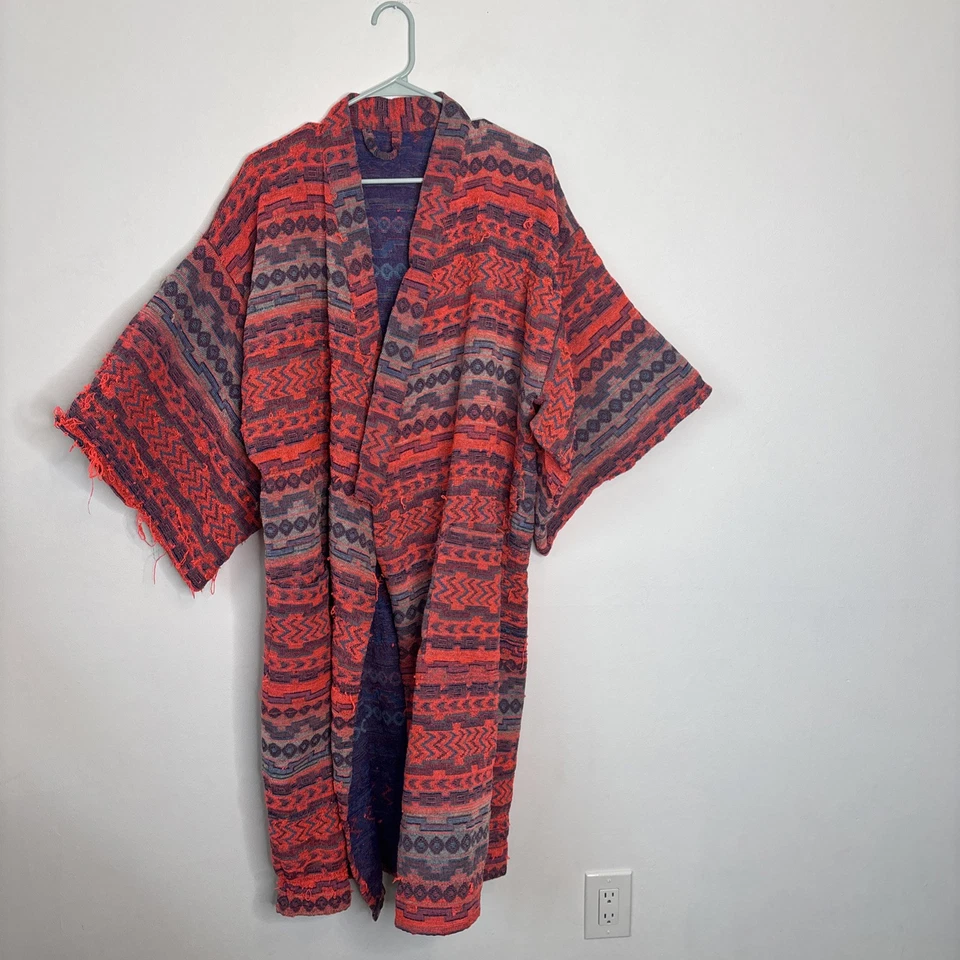 Bata de felpa Highway Robery neón burdeos talla única (angustiada) de colección Foto 1 de 4