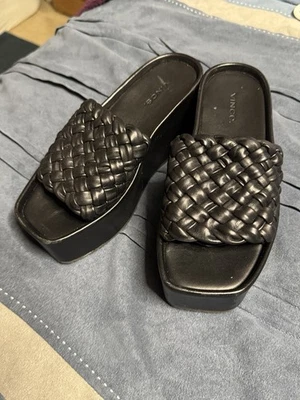 Sandalias de cuña Vince Rumi de cuero tejido negro. Talla 6,5. Usado una vez sin caja Foto 1 de 4