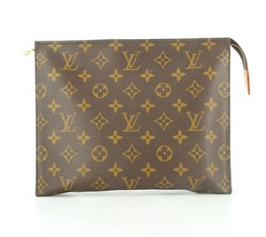 LOUIS VUITTON DAILY POUCH
