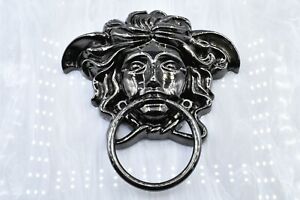 Gianni Versace Türgriff Klopfer Medusa Sonnenbrille Vintage Kettentasche Gun Metal
