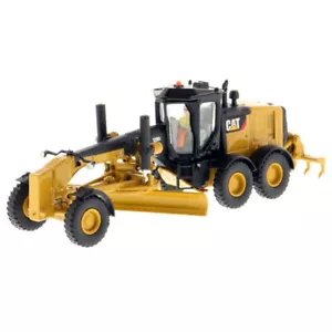 1/87 Caterpillar CAT 12M3 Motor Grader High Line Series Diecast Masters 85520 - Picture 1 of 6