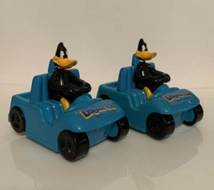 Lot Of 2 Looney Tunes Back In Action Daffy Duck Wind Up Car Toy Wendys 2003 - Picture 1 of 11