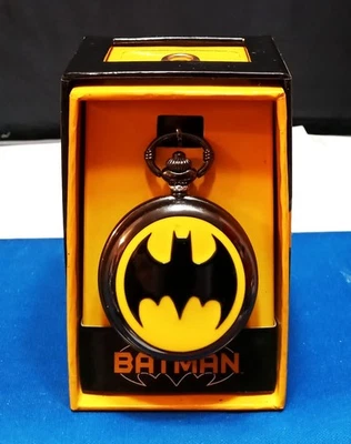 Reloj Bolsillo Cubierta Logotipo Batman Nuevo Movimiento Cuarzo Accutime con Batería Extra Foto 1 de 4
