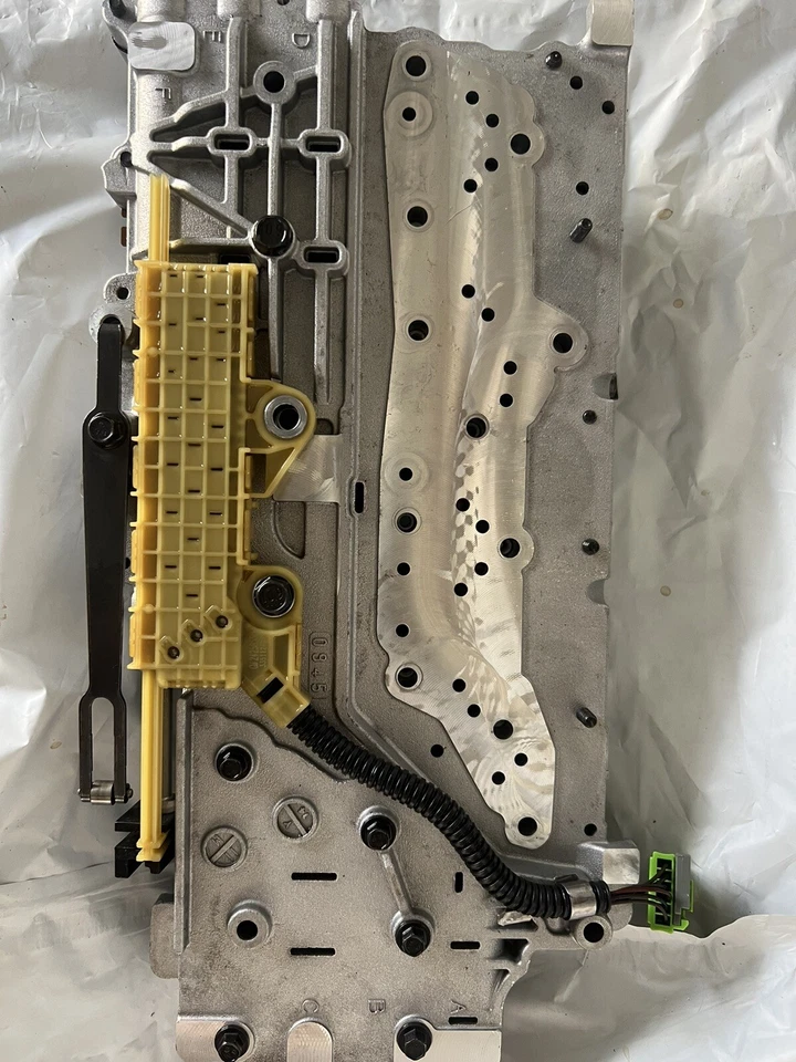 2012 - 2020	Chevrolet Tahoe Transmission Valve Body - Image 1 of 3