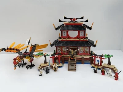 LEGO Ninjago Templo del Fuego 100% Completo, con Todas las Minifiguras - Set 2507 Foto 1 de 4