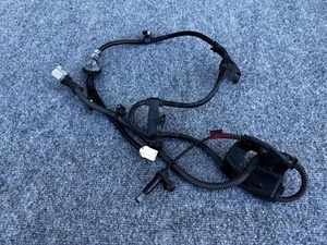 REAR RIGHT PASSENGER ABS SPEED SENSOR LEXUS IS300 IS350 IS500 (2021-2024) OEM - Bild 1 von 3