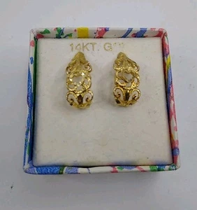 14k Gold Filigree Heart Earrings Half Hoop - Picture 1 of 7