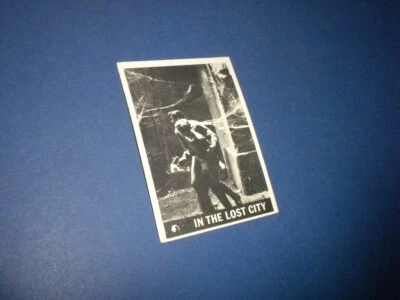 LOST IN SPACE #44 Topps 1966 card - U.S.A. vintage tv sci-fi IN THE LOST CITY - Image 1 of 4