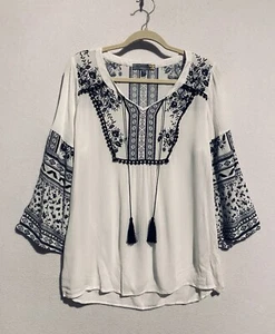 Anthropologie Figueroa and Flower Top Womens Medium Boho Embroidered Tassel Tie - Picture 1 of 8
