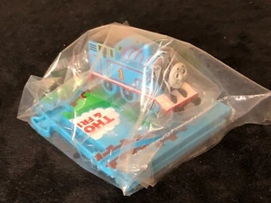 New DecoPac Thomas & Friends Magic Railway Tank Wind-Up Set w/ Track Cake Topper - Picture 1 of 6