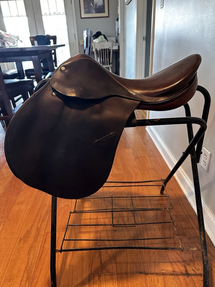 18 英寸 Crosby 英国马鞍 Mark VII 组合弹簧座  — 第 1/4 张图片