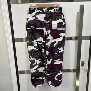 Women's Purple Camo Cargo Pants Fashion New Collection Size Medium NWT - Picture 1 of 9