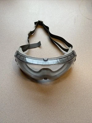 Gafas de seguridad uvex Stealth S3960C cuerpo gris con lentes transparentes Foto 1 de 4