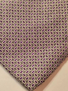 UNIQUE BURBERRY LONDON OFFSET OVAL MAROON DOT SILK NECK TIE ENGLAND - Picture 1 of 5