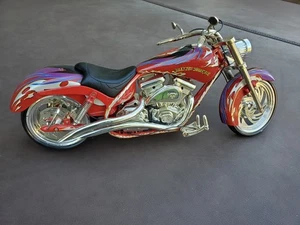 Arlen Ness Iron Legends Red Motorcycle 1/6 Toy Zone inc. - Picture 1 of 12